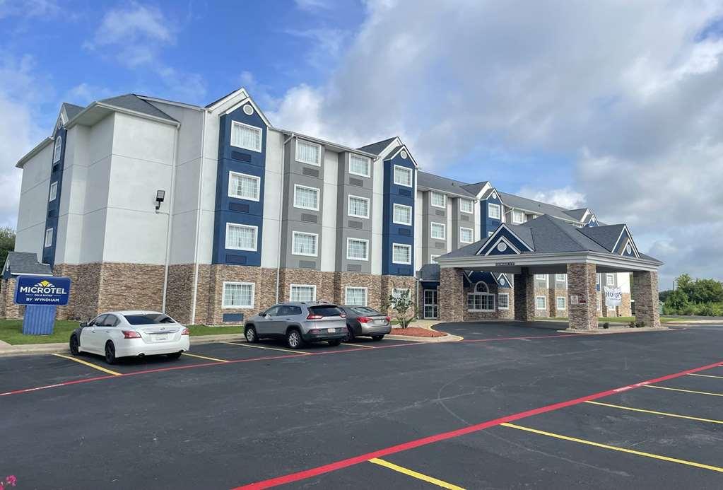 Microtel Inn & Suites By Wyndham Bossier City Exterior foto