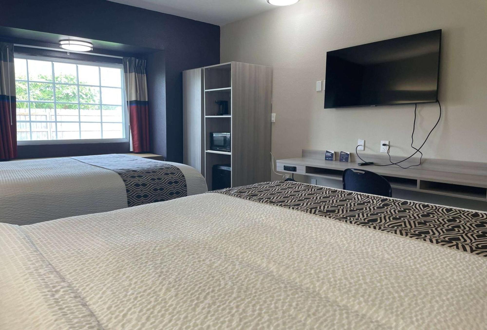 Microtel Inn & Suites By Wyndham Bossier City Exterior foto