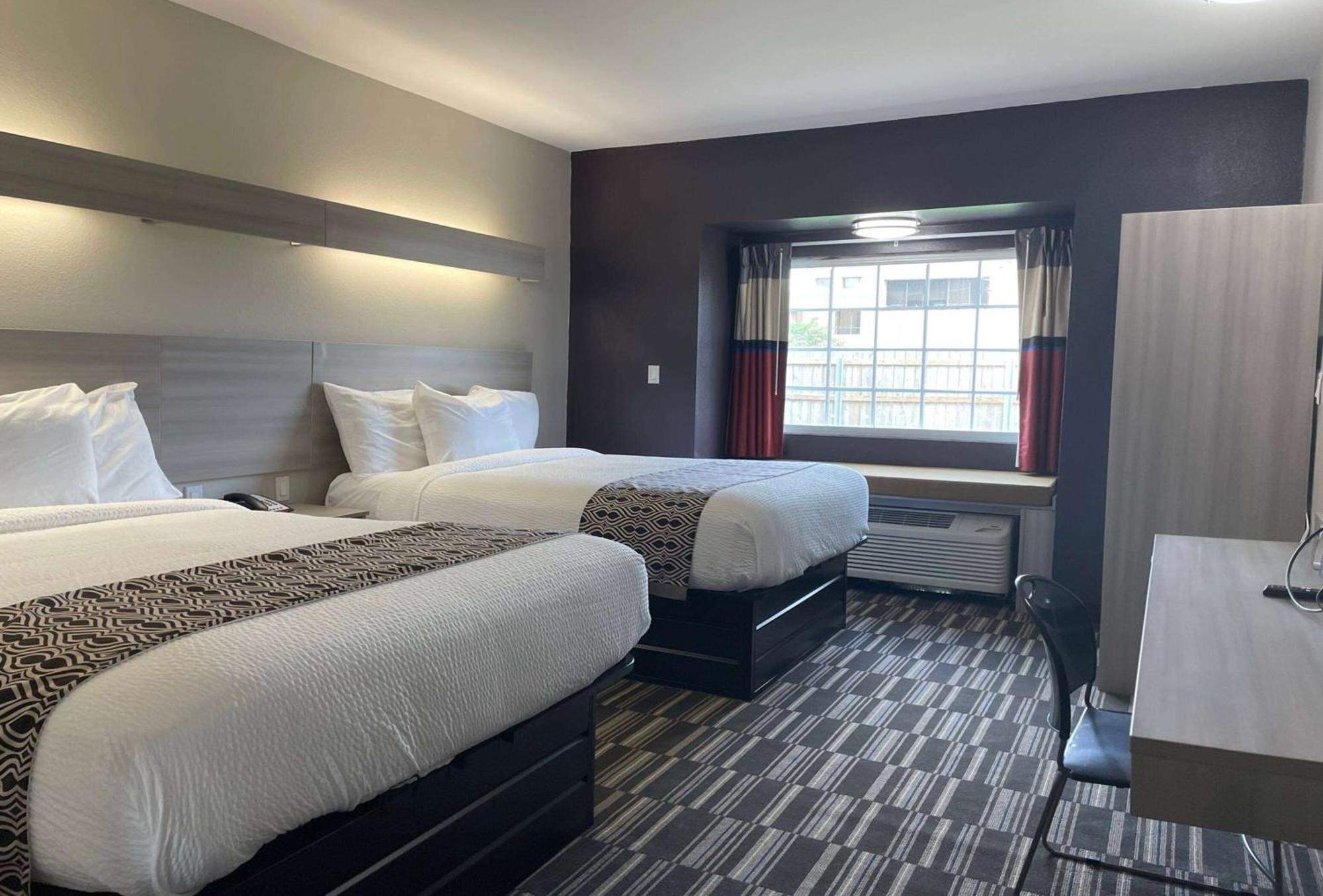 Microtel Inn & Suites By Wyndham Bossier City Exterior foto